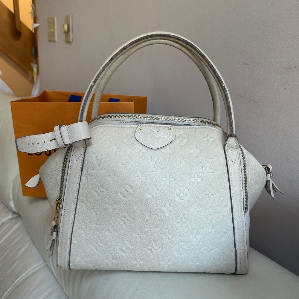 Authentic Louis Vuitton MARIAS crème EMPRIENTE shoulder bag